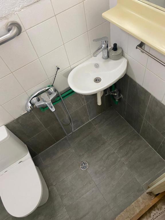 Apartment 4u *